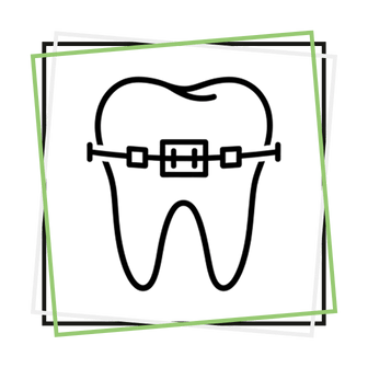 Icono de un diente con bracket dibujado en líneas blancas sobre fondo oscuro, enmarcada por dos cuadrados superpuestos verdes y blancos.