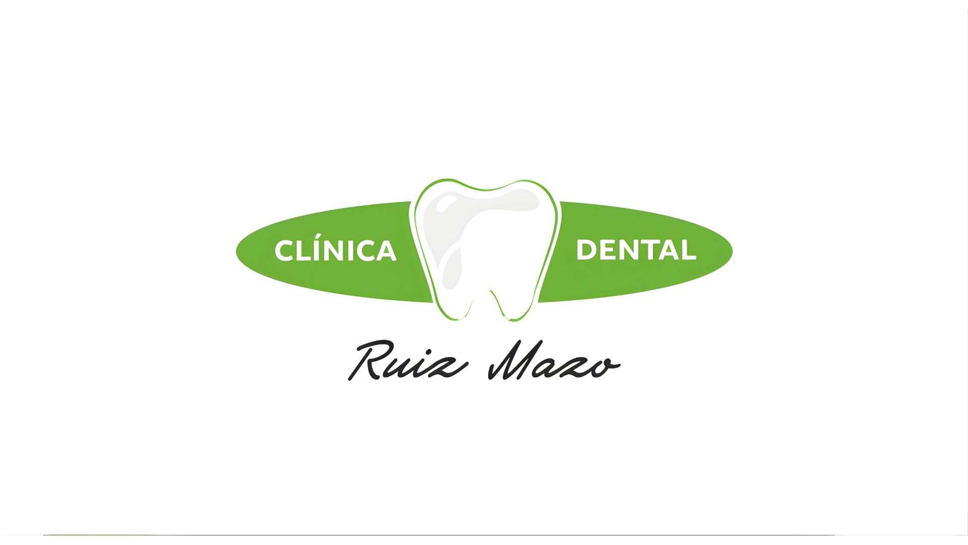 Logotipo de la Clínica dental Ruiz Mazo con un gran diente blanco centrado sobre banda verde con el texto Clínica Dental y fondo blanco.
